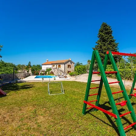 Katarina * Rasopasno