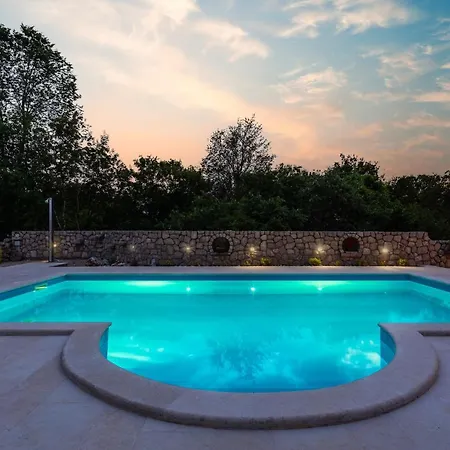 Katarina * Rasopasno